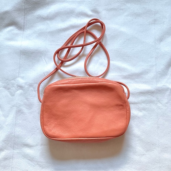 BAGGU 'Mini' Melon Leather Crossbody - Picture 4 of 6